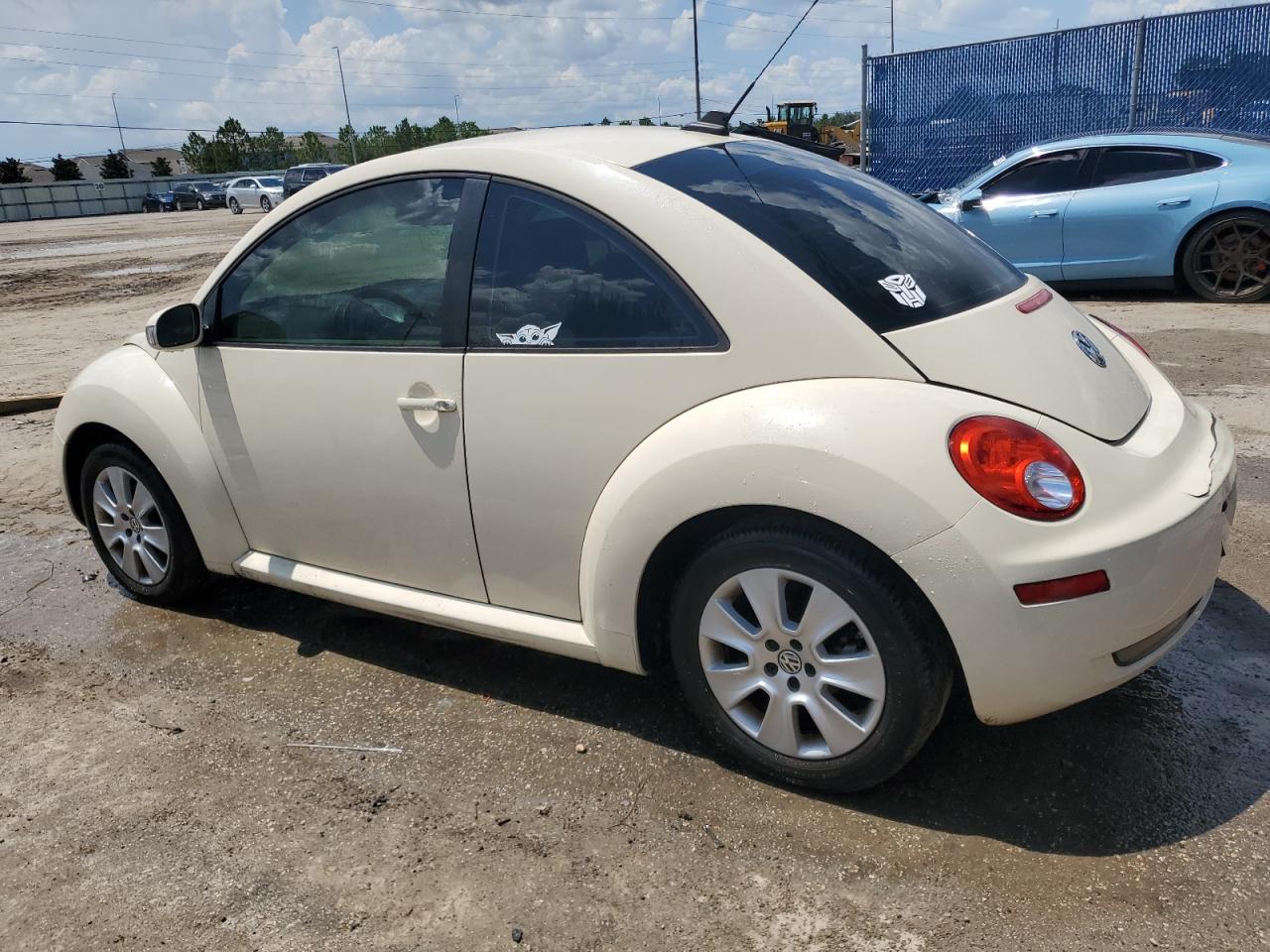 3VWPW31C38M520819 2008 Volkswagen New Beetle S