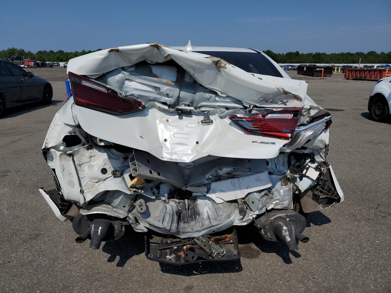 JH4KC1F5XJC001633 2018 Acura Rlx Tech