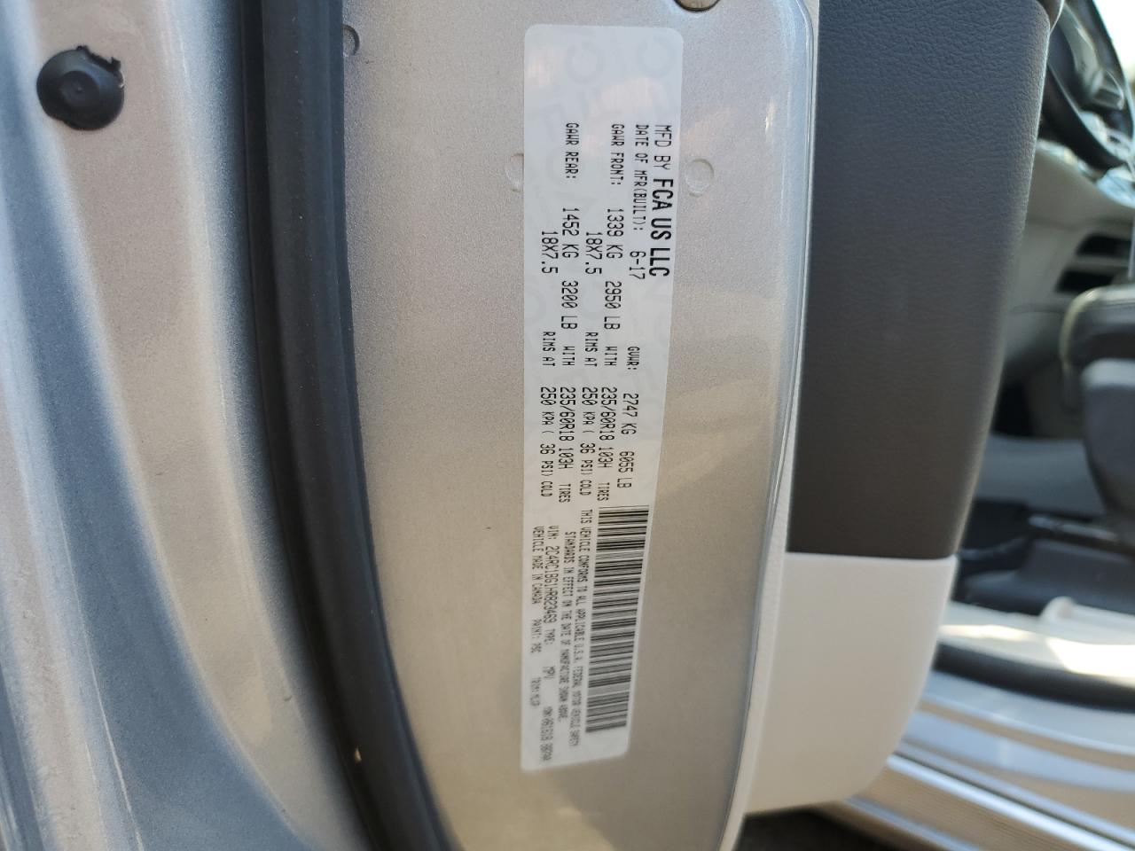 2C4RC1BG1HR823469 2017 Chrysler Pacifica Touring L