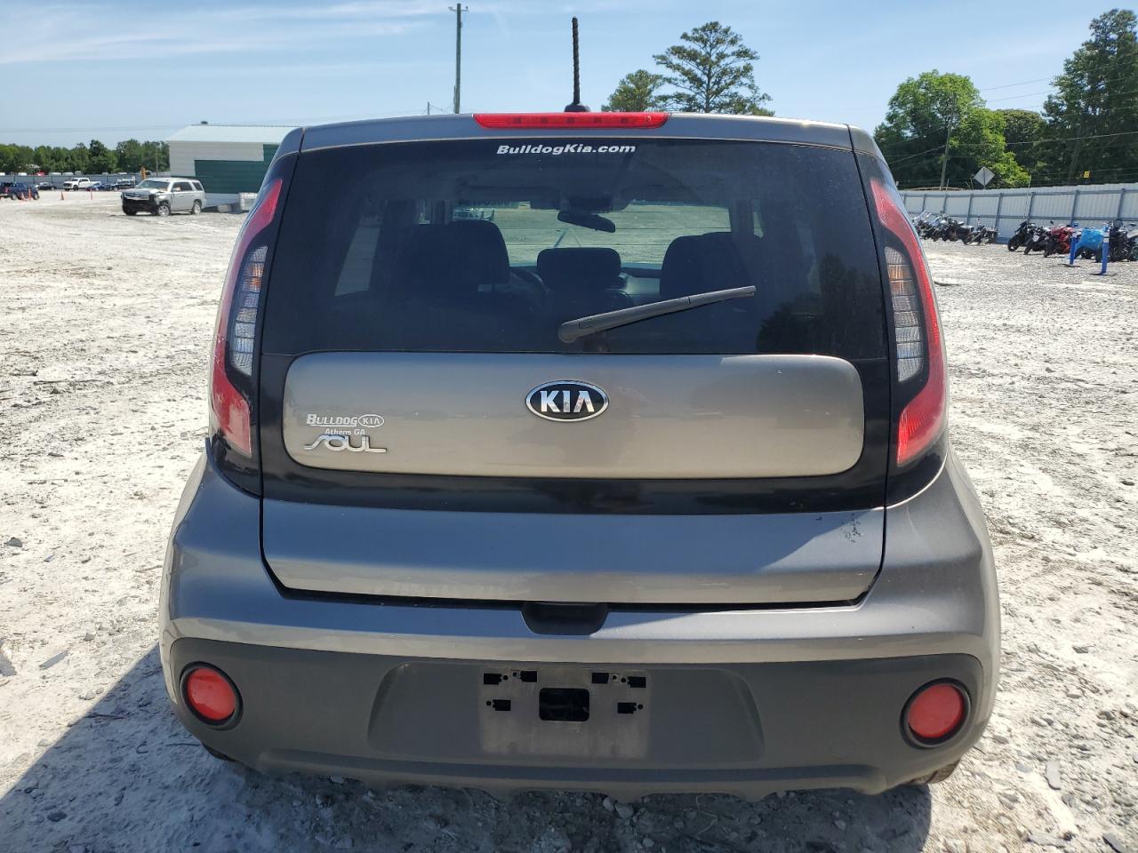KNDJN2A27J7614005 2018 Kia Soul