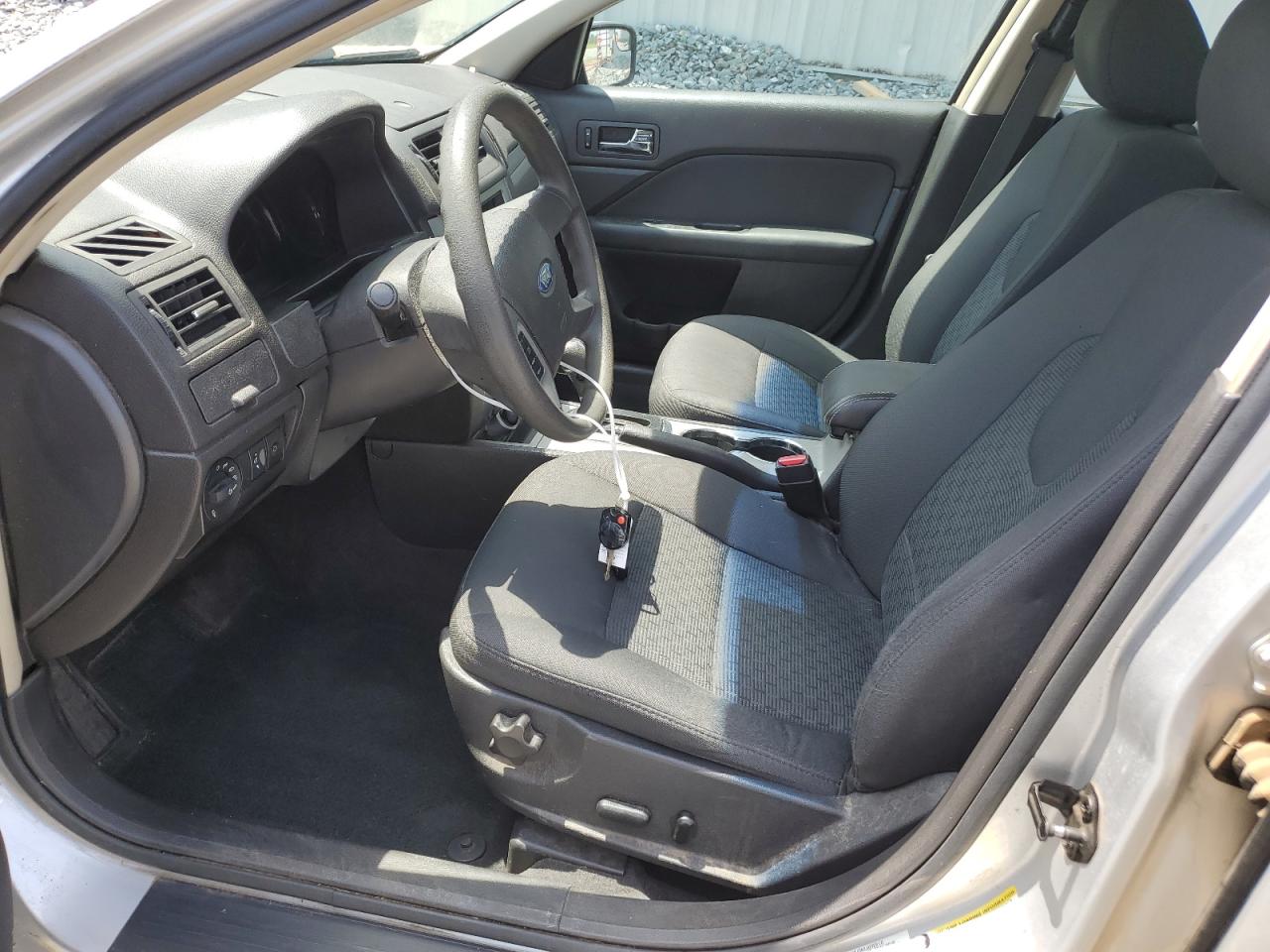 3FAHP0HA0BR237706 2011 Ford Fusion Se