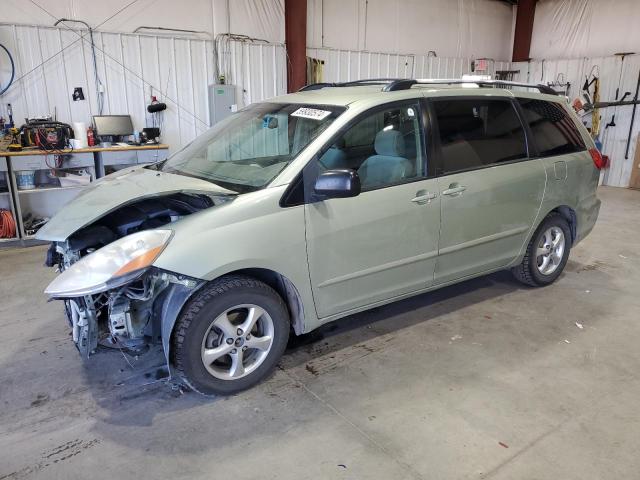 TOYOTA SIENNA CE