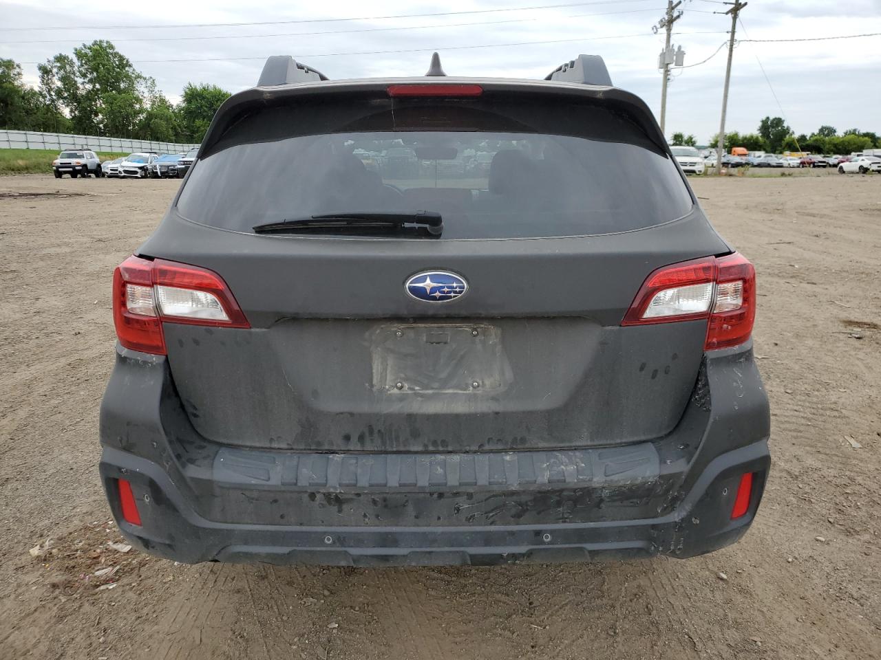 4S4BSANC2J3286389 2018 Subaru Outback 2.5I Limited