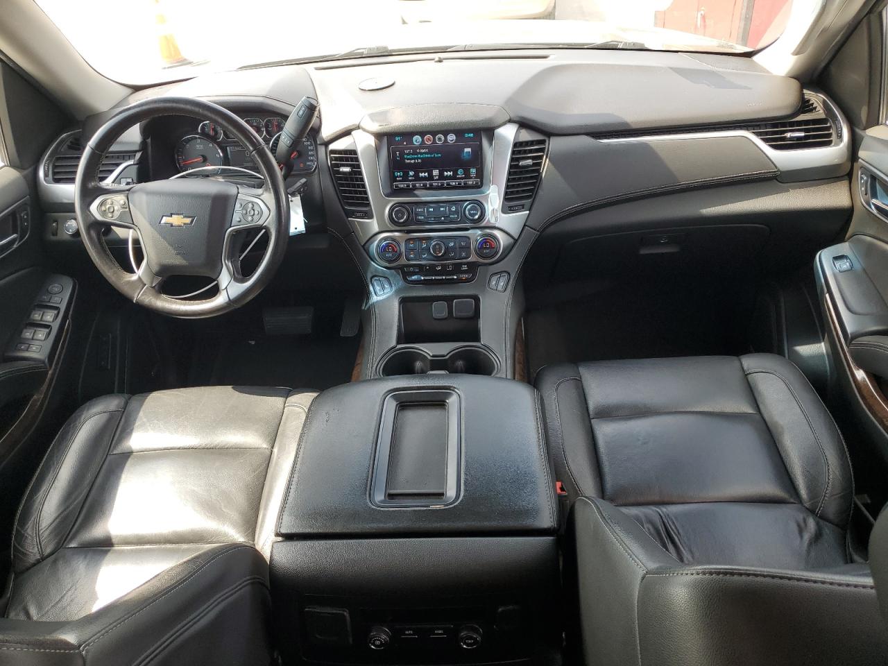 2019 Chevrolet Suburban K1500 Lt vin: 1GNSKHKCXKR187939