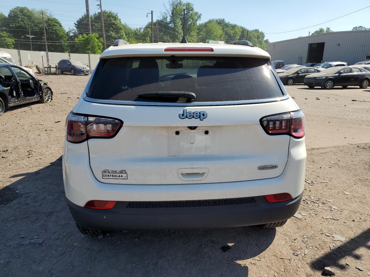 3C4NJDBB7KT647526 2019 Jeep Compass Latitude