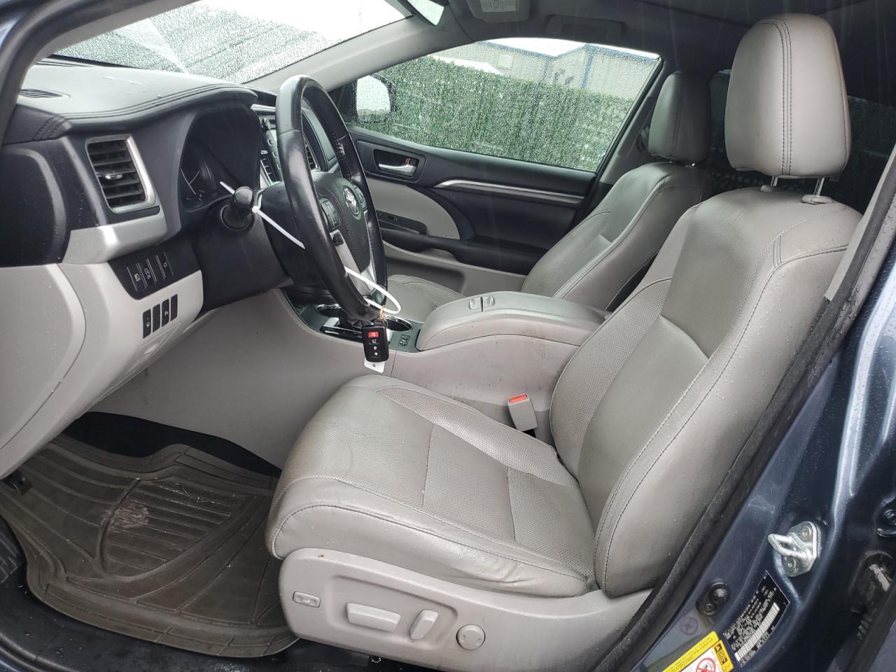 5TDYZRFH2HS229895 2017 Toyota Highlander Limited