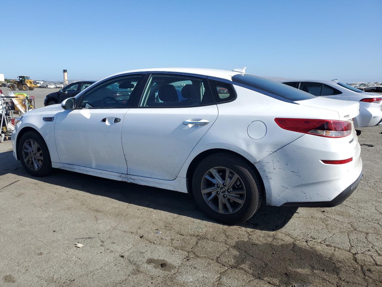 2019 Kia Optima Lx vin: 5XXGT4L38KG298592