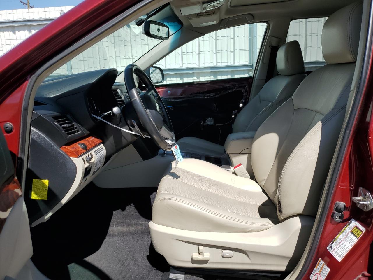 4S4BRDKC0B2392283 2011 Subaru Outback 3.6R Limited