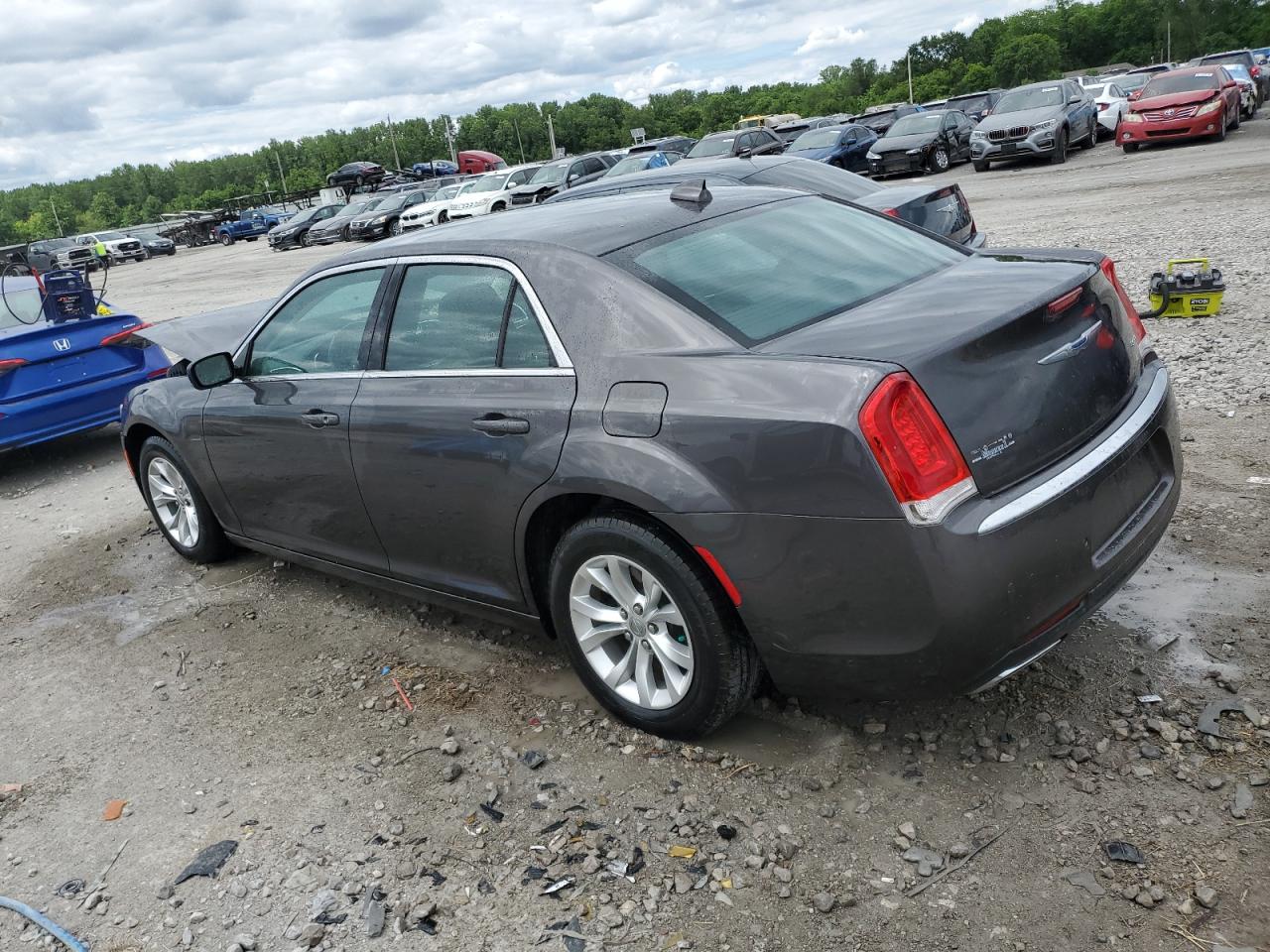 2C3CCAAG4FH904027 2015 Chrysler 300 Limited