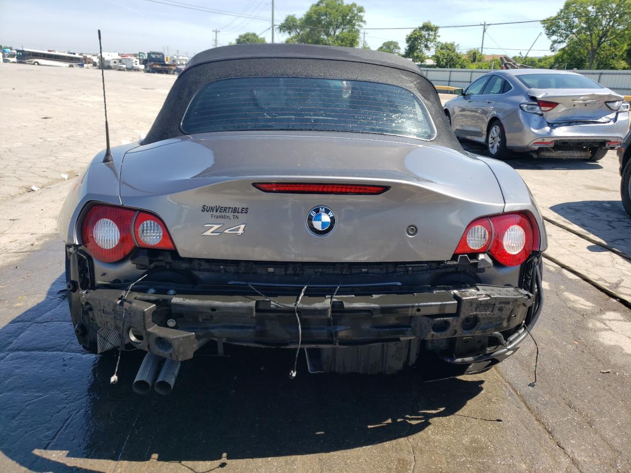 4USBT33565LR70637 2005 BMW Z4 2.5