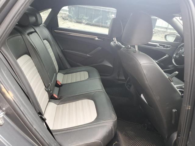 2018 VOLKSWAGEN PASSAT GT 1VWJM7A3XJC033093