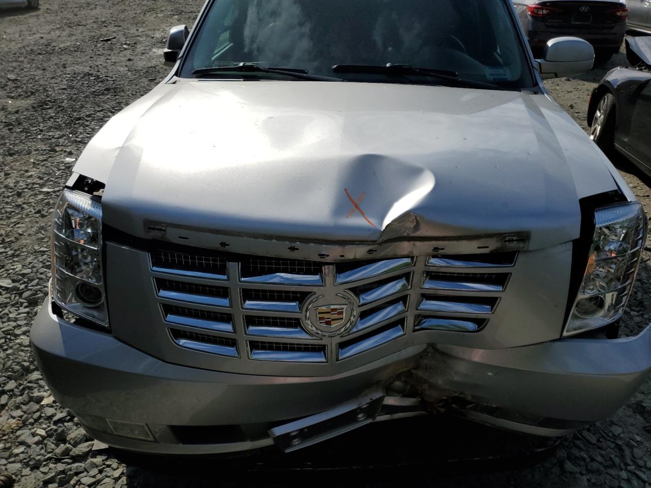 1GYUKAEF9AR111636 2010 Cadillac Escalade