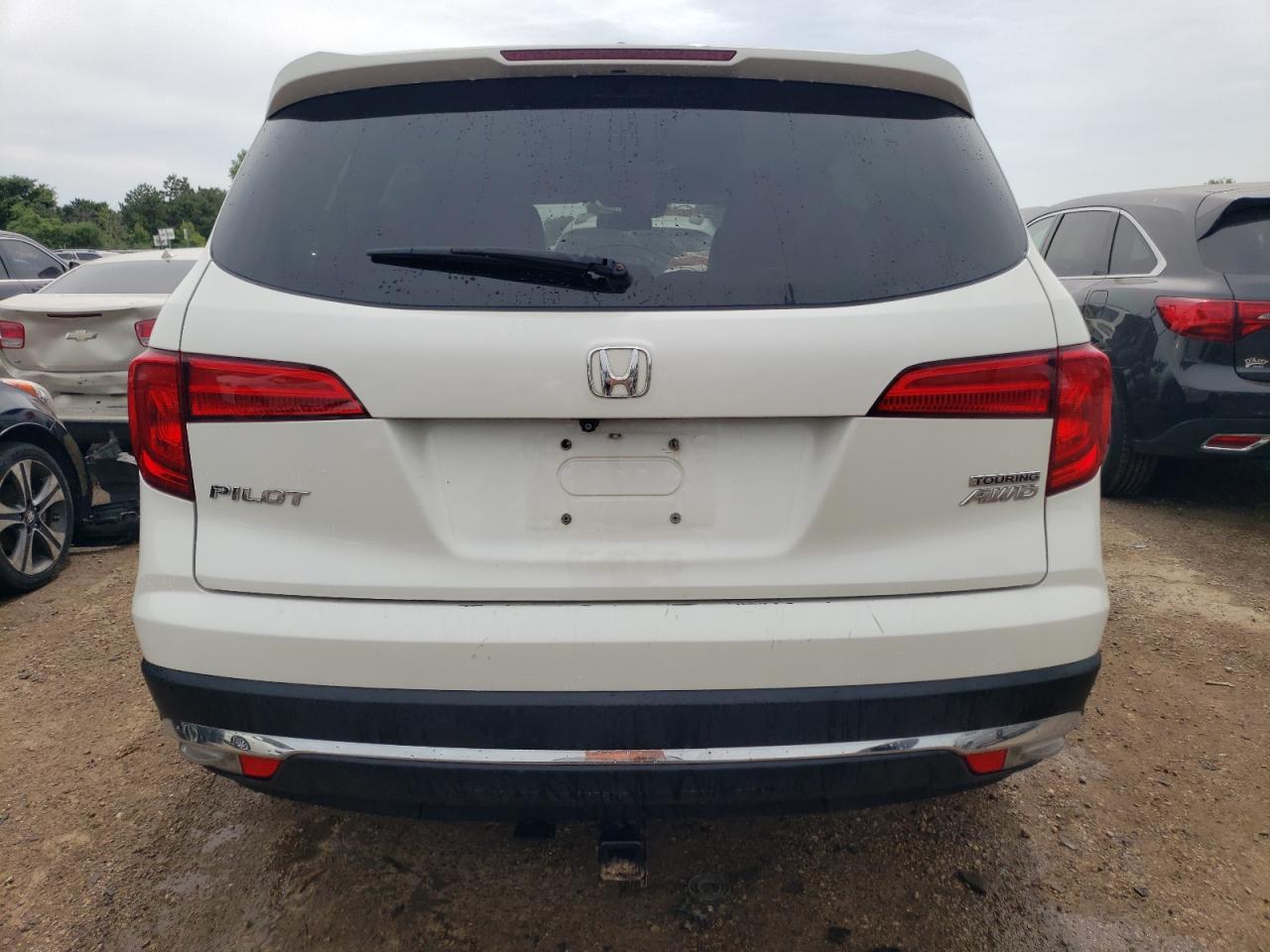 5FNYF6H95HB082683 2017 Honda Pilot Touring