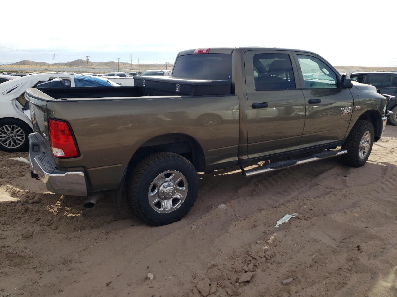 2015 Ram 2500 St vin: 3C6UR5CJ2FG646225