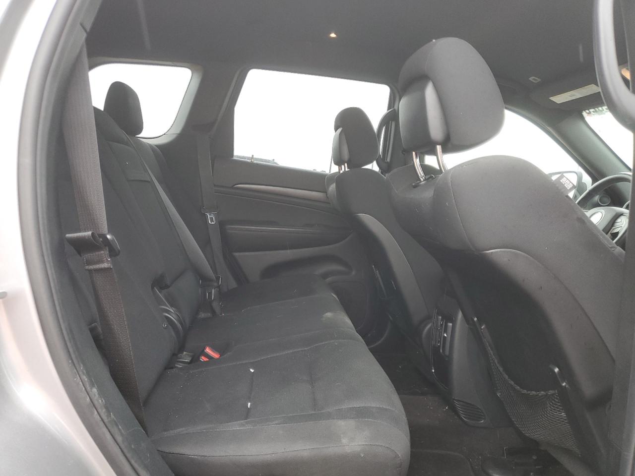 1C4RJEAGXHC685986 2017 Jeep Grand Cherokee Laredo