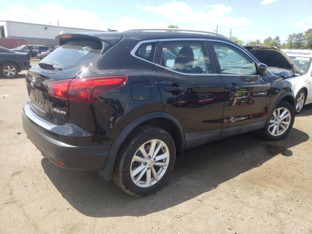 JN1BJ1CR7HW140841 2017 Nissan Rogue Sport S