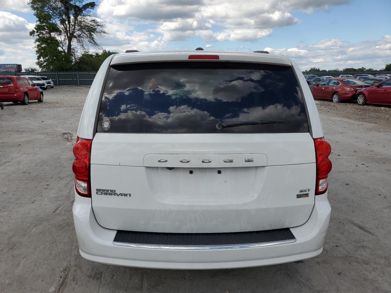 2C4RDGCG2KR723919 2019 Dodge Grand Caravan Sxt