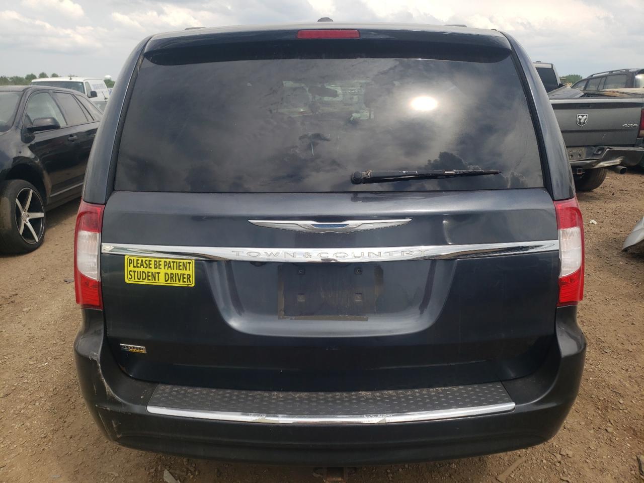 2C4RC1BG2ER386979 2014 Chrysler Town & Country Touring