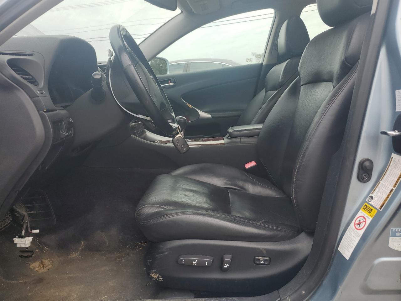 JTHCK262X82023571 2008 Lexus Is 250