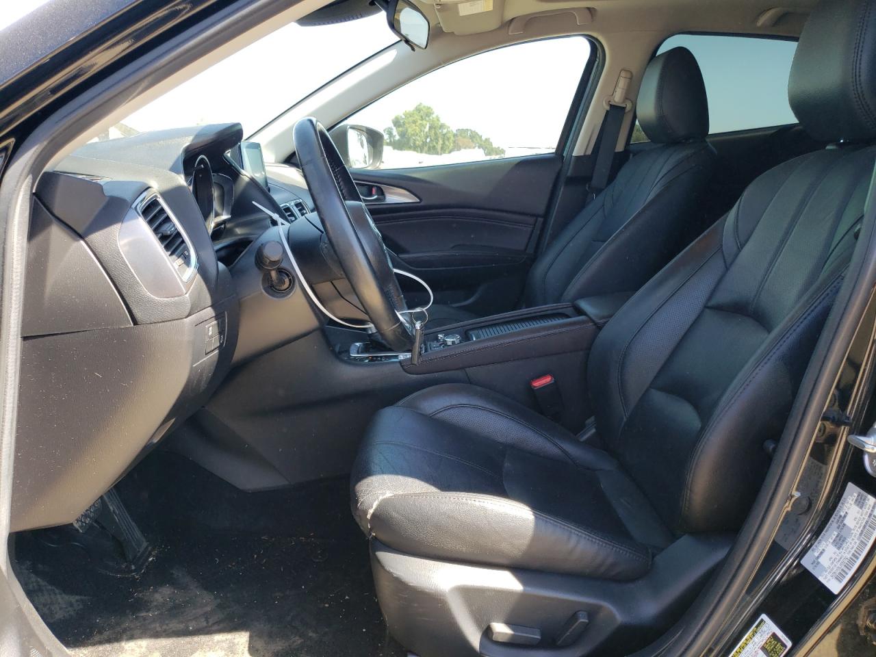 3MZBN1M35JM266792 2018 Mazda 3 Grand Touring