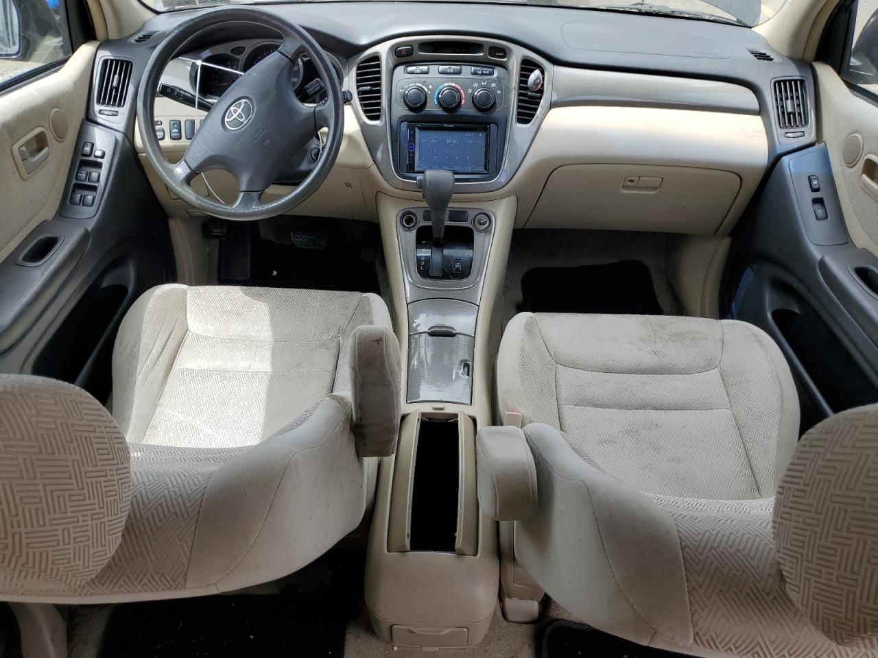 JTEGF21A230092518 2003 Toyota Highlander Limited