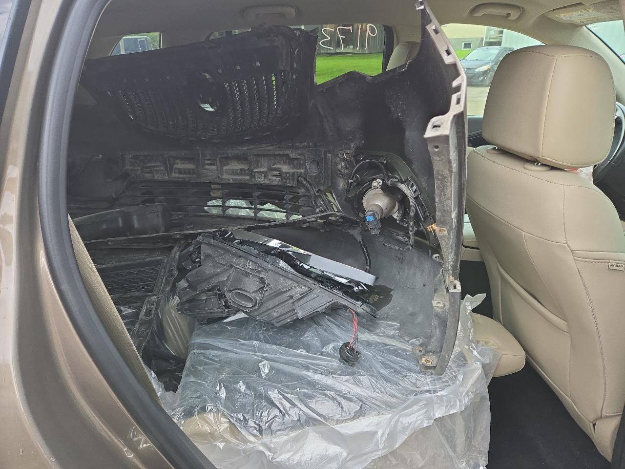 LRBFXCSAXJD003333 2018 Buick Envision Preferred