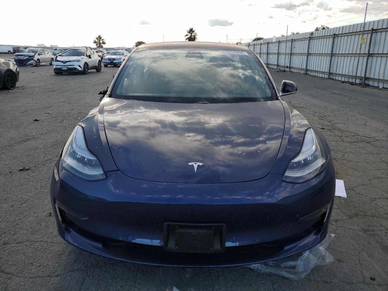 5YJ3E1EB7JF105278 2018 Tesla Model 3