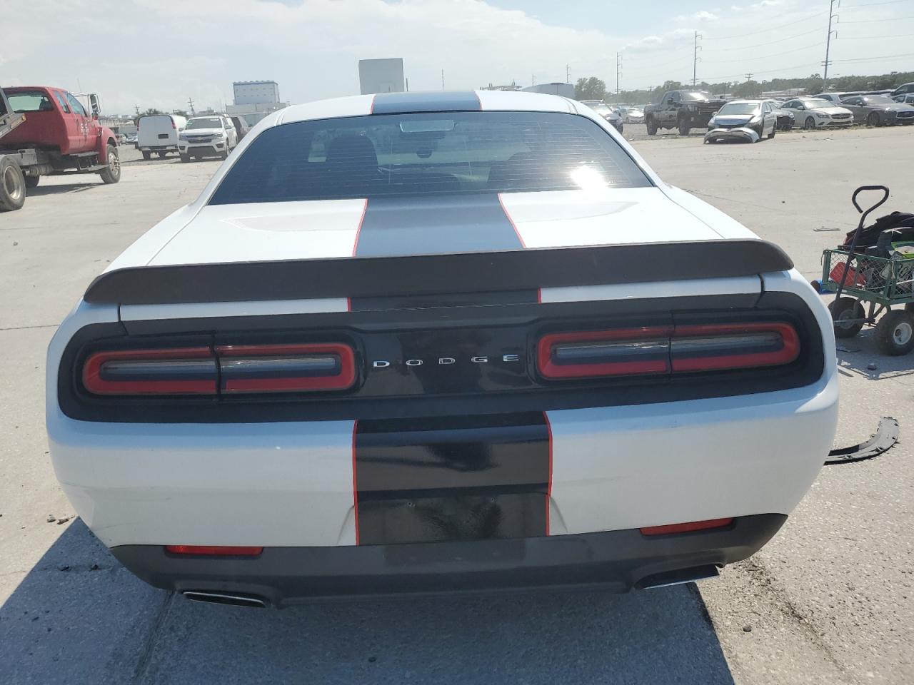 2C3CDZAG8GH169145 2016 Dodge Challenger Sxt