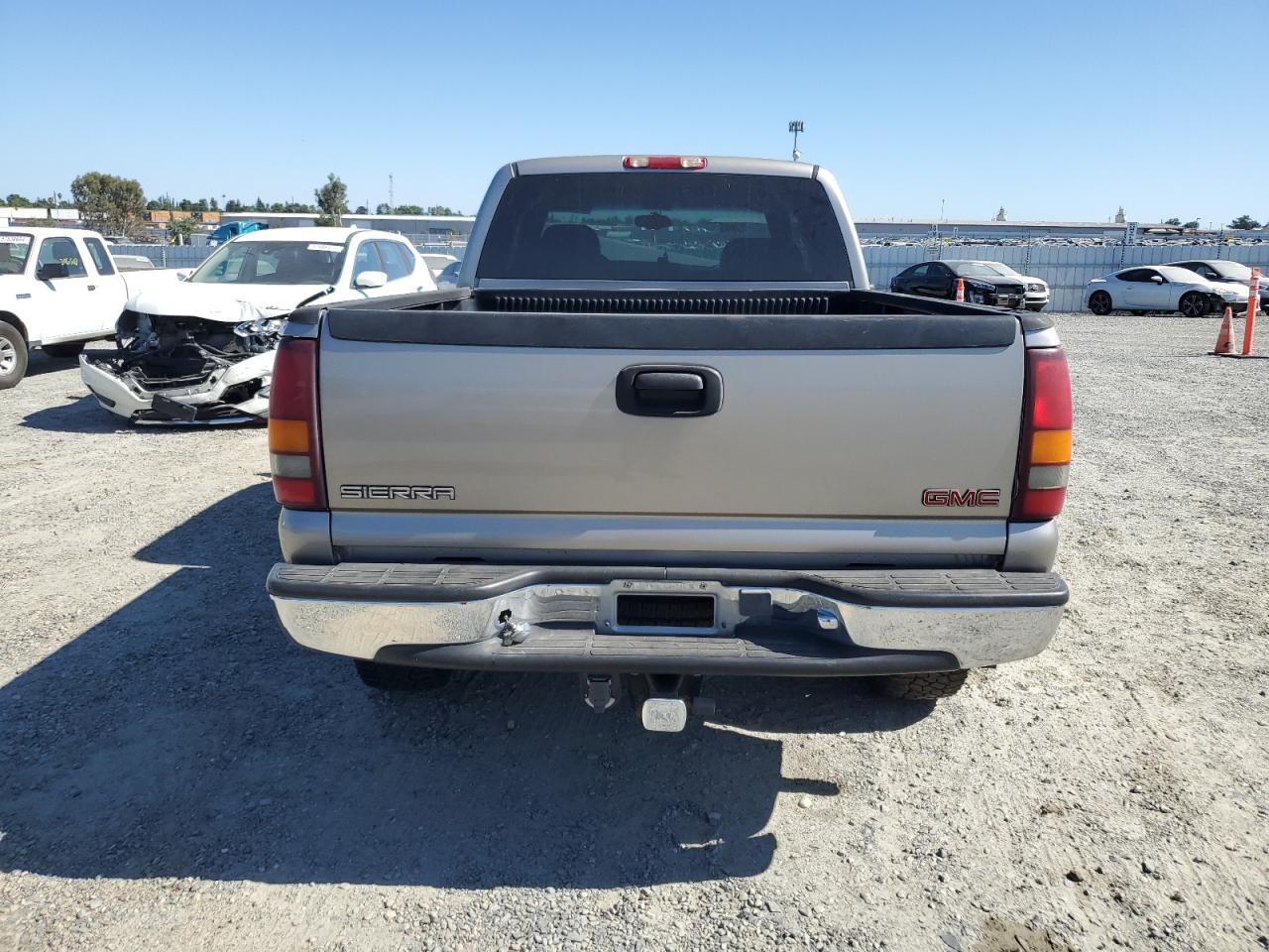 1GTEC19T11Z157338 2001 GMC New Sierra C1500