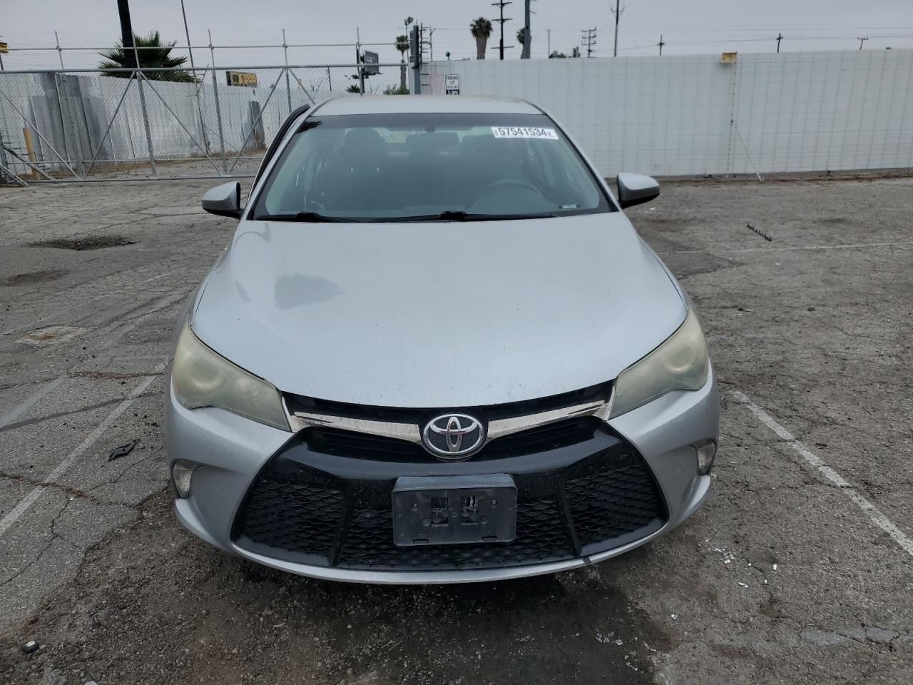 2016 Toyota Camry Le vin: 4T1BF1FK0GU160996