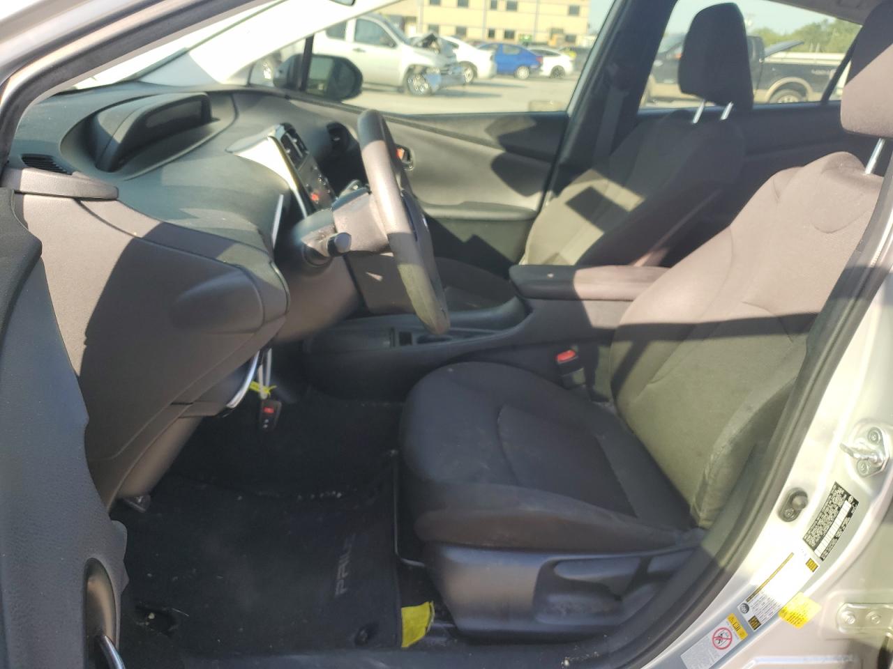 JTDKARFU2L3114072 2020 Toyota Prius L