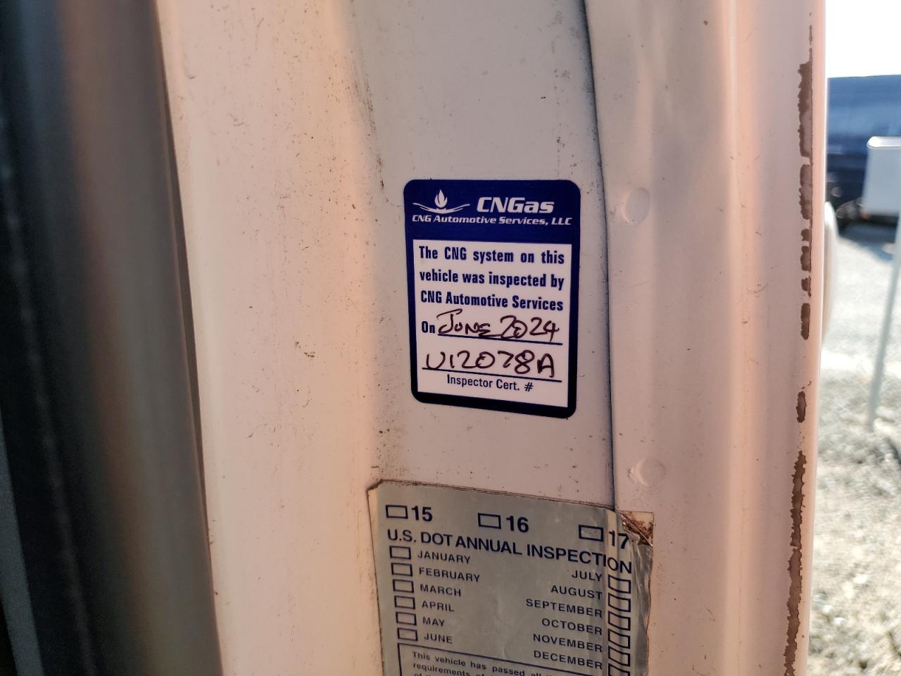 1GCWGFCB3C1123327 2012 Chevrolet Express G2500