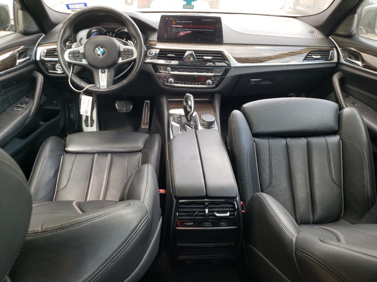 WBAJE7C53JWD49965 2018 BMW 540 Xi