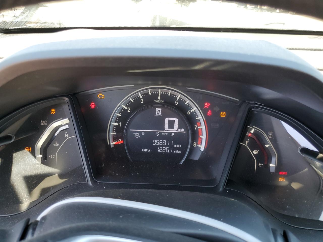 2018 Honda Civic Lx vin: 2HGFC2F5XJH557285