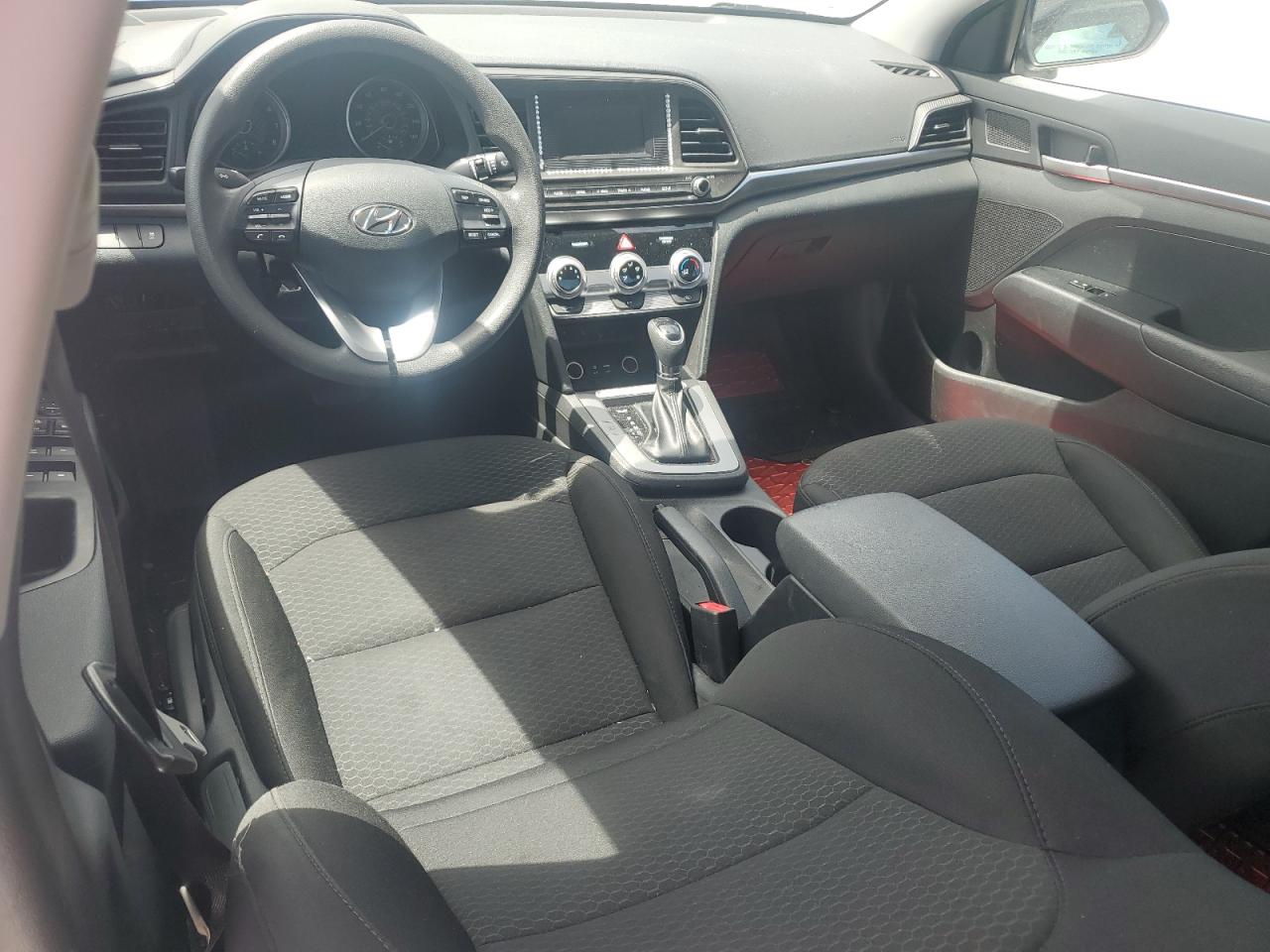 5NPD74LF2KH445558 2019 Hyundai Elantra Se