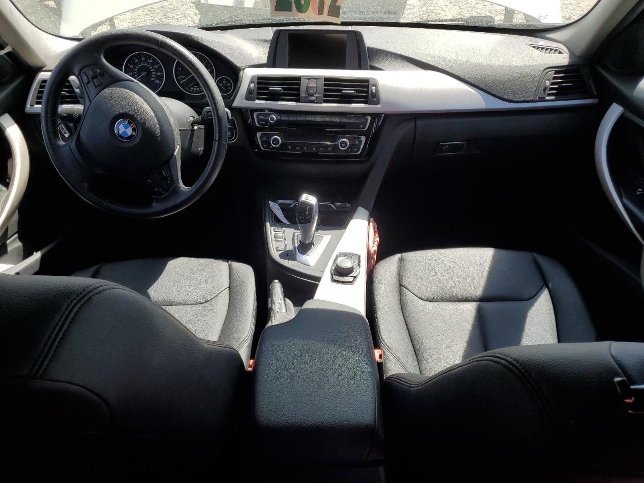 WBA8E5G3XHNU43480 2017 BMW 320 Xi