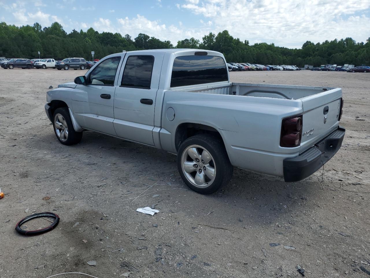 1D7HW28P27S253808 2007 Dodge Dakota Quad