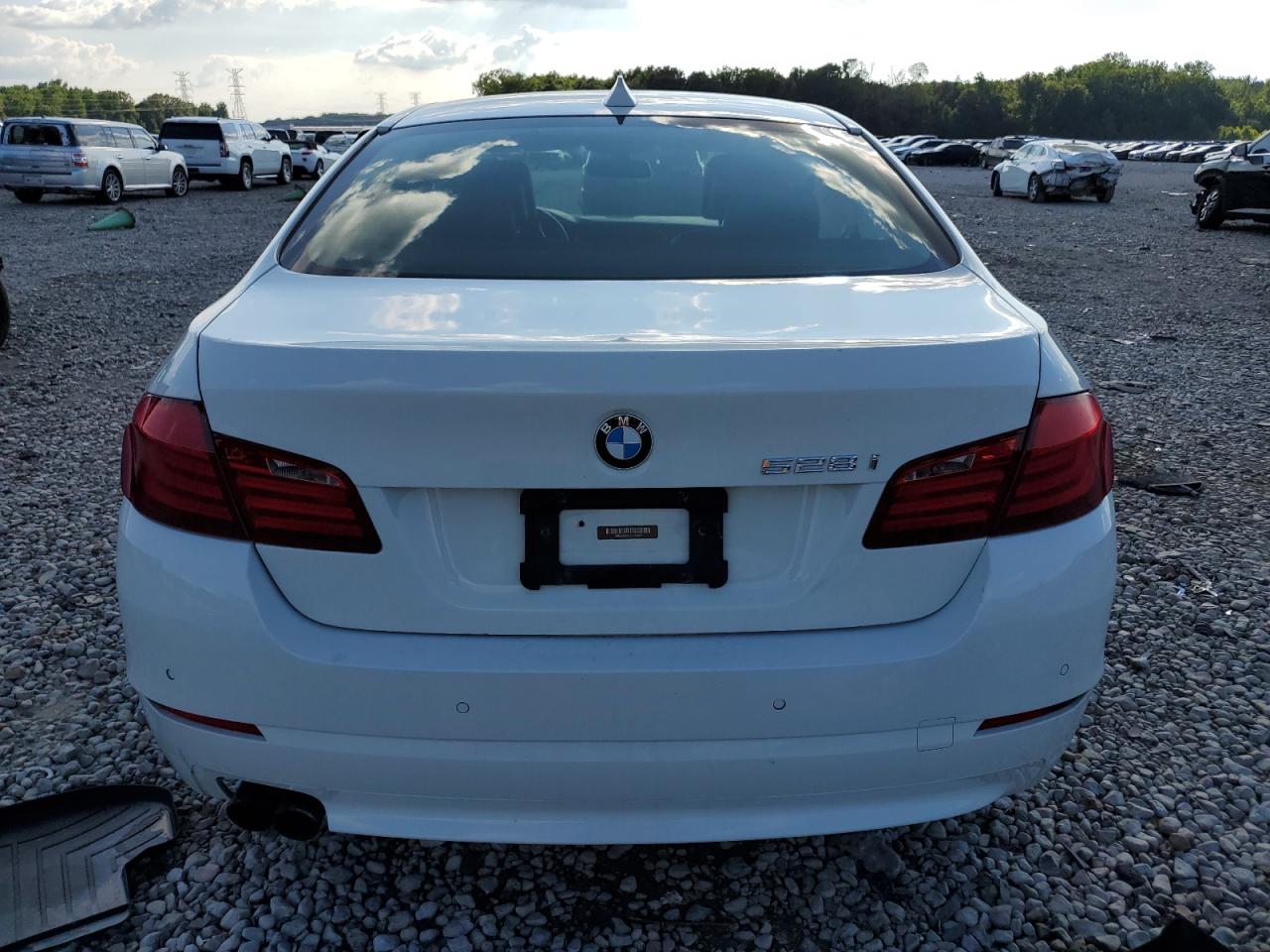 WBAXH5C51CC594965 2012 BMW 528 Xi