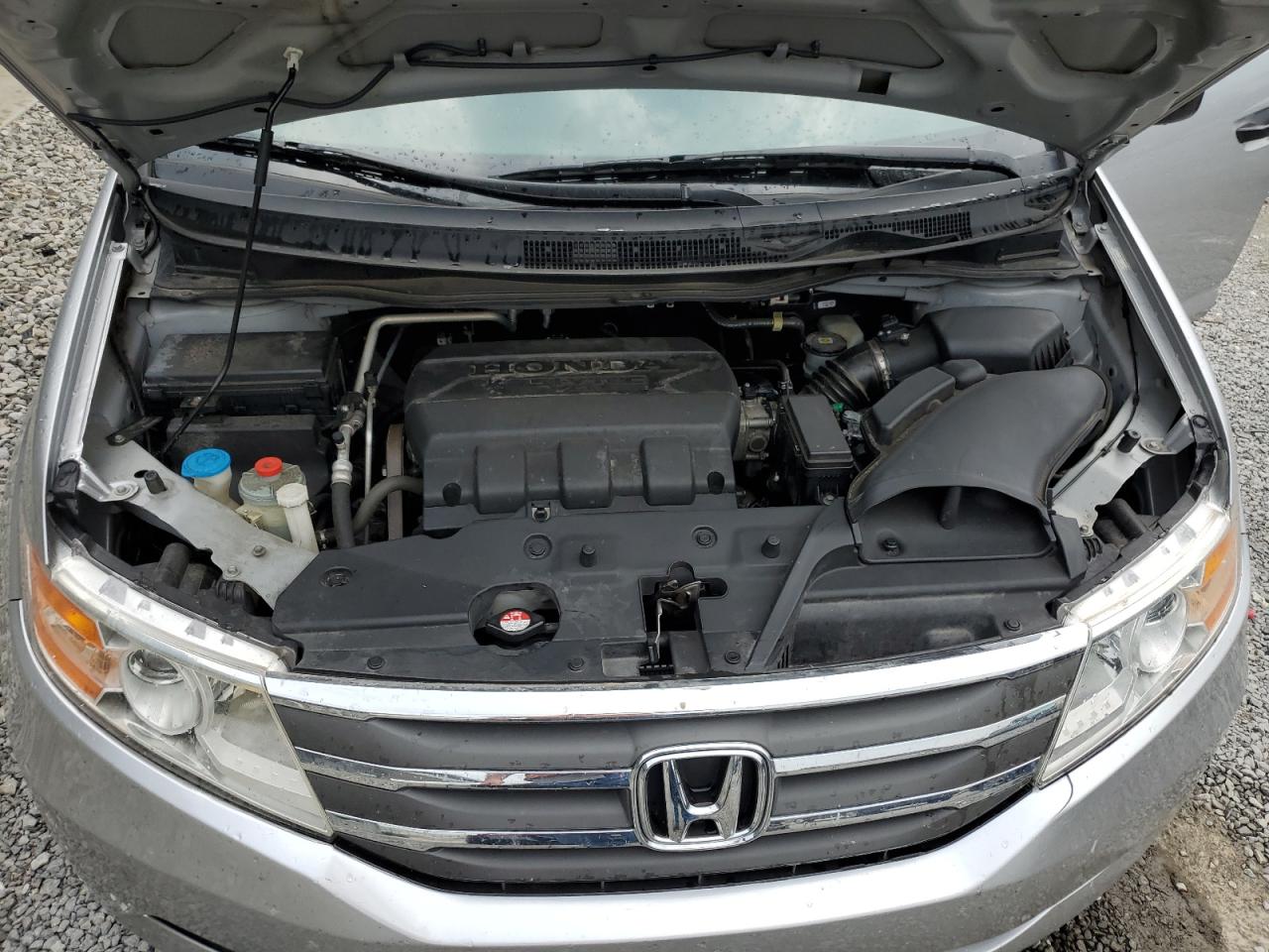 5FNRL5H2XBB028734 2011 Honda Odyssey Lx