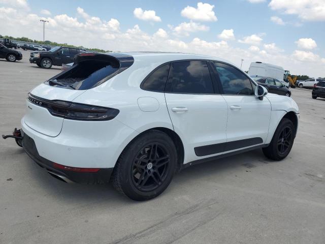 VIN WP1AA2A53LLB10453 2020 Porsche Macan no.3