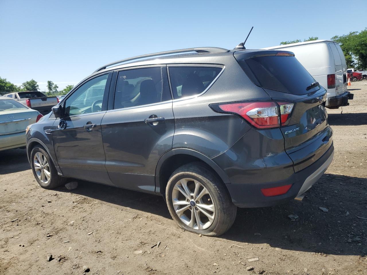 2018 Ford Escape Se vin: 1FMCU9GD3JUA94721