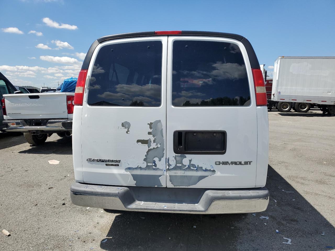 1GAHG39U751206609 2005 Chevrolet Express G3500