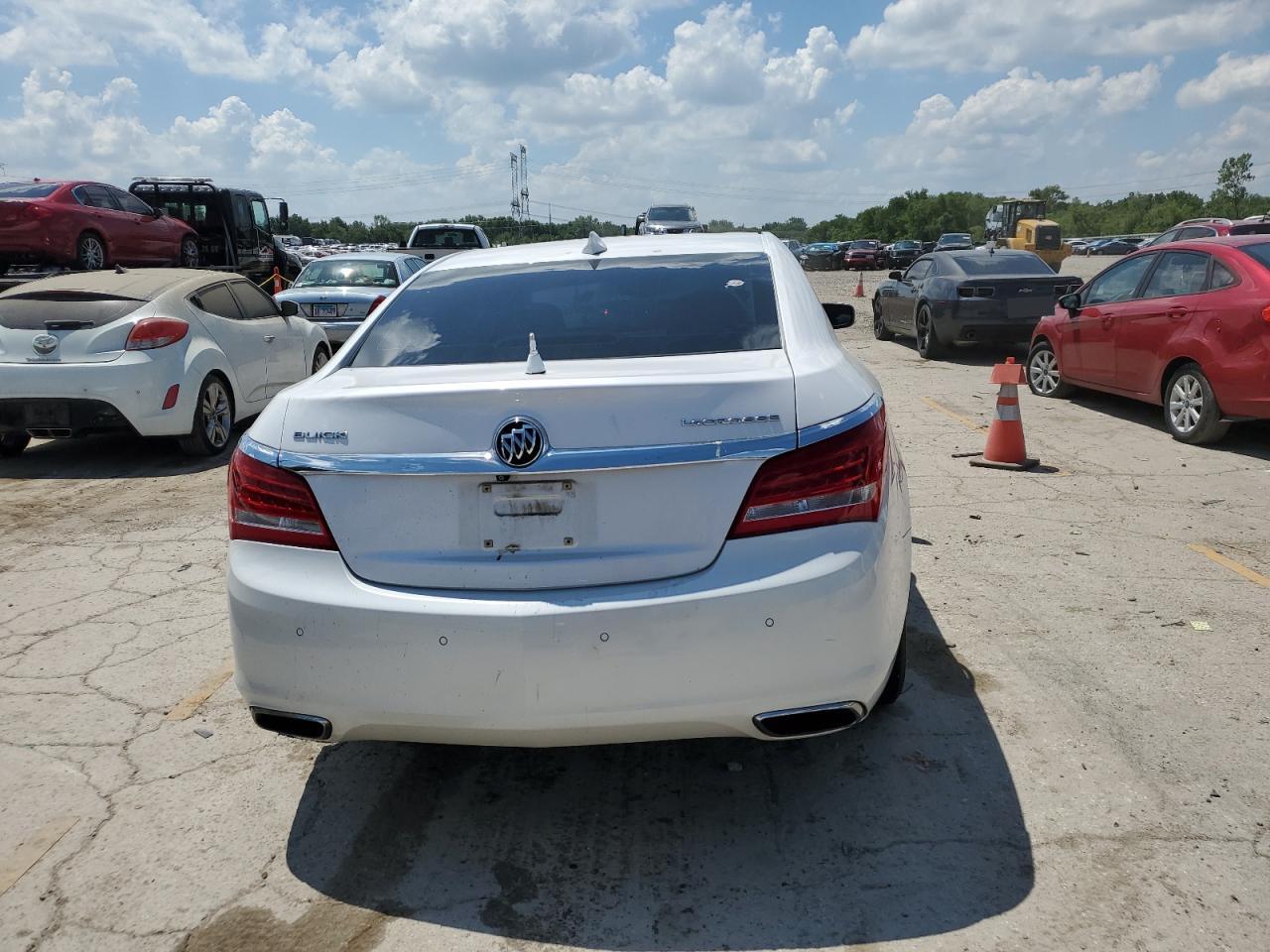 1G4GB5G38FF312879 2015 Buick Lacrosse