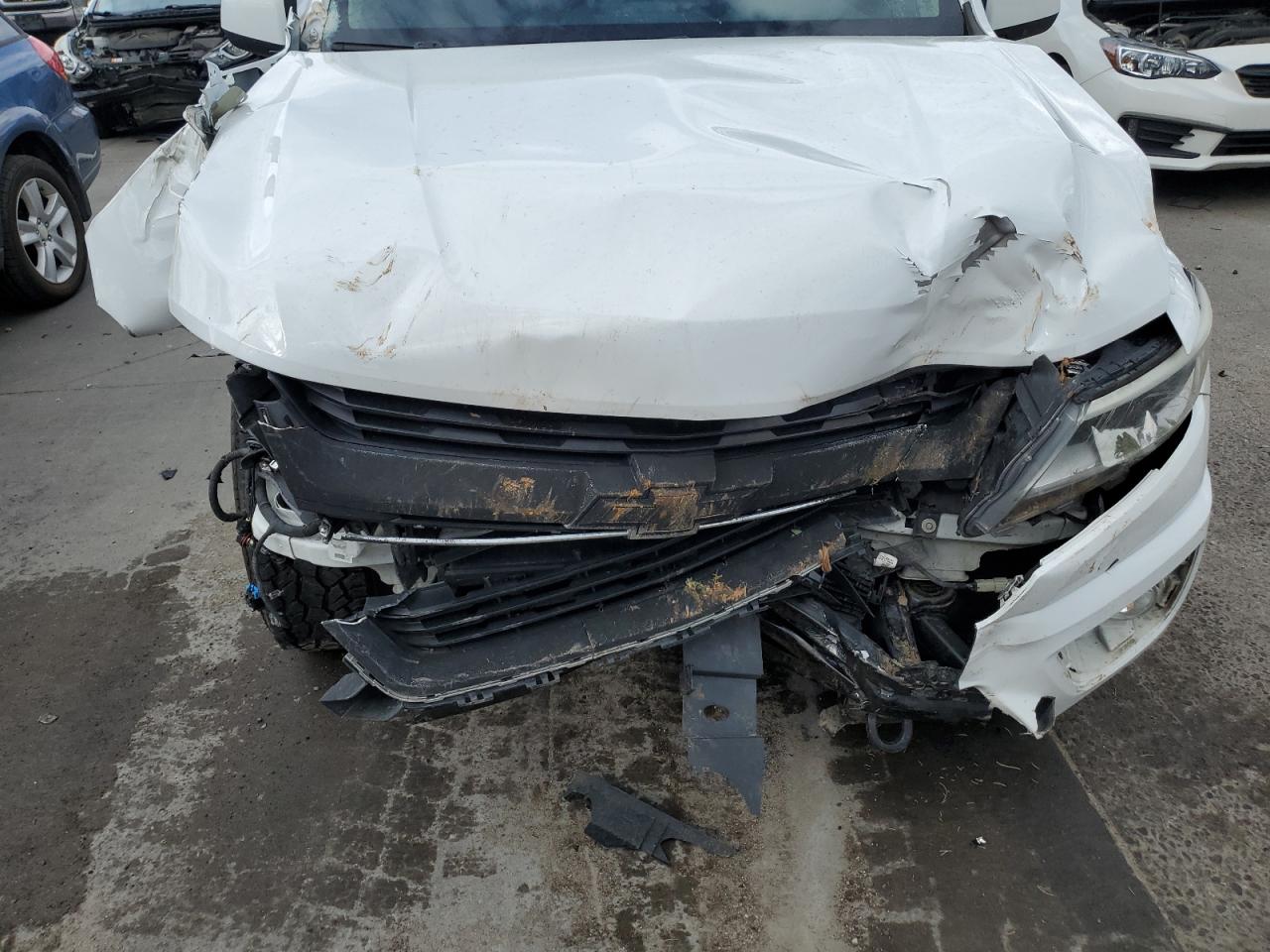 1GCGTCEN0J1118928 2018 Chevrolet Colorado Lt