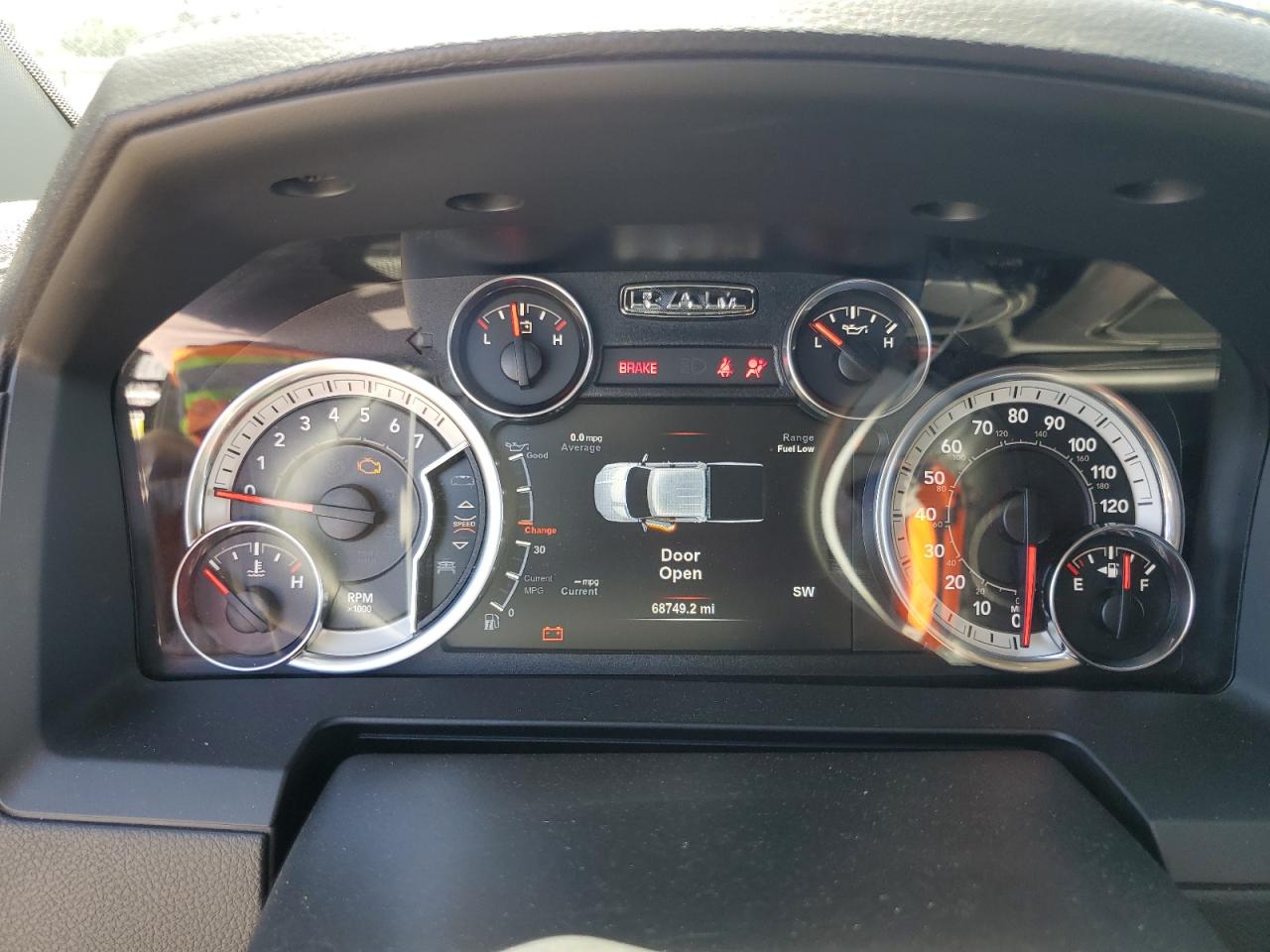 3C6JR6CT0HG783015 2017 Ram 1500 Sport