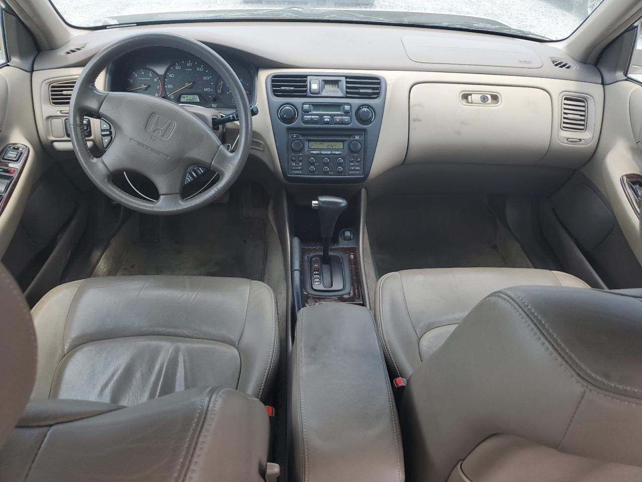 1HGCG1652YA026110 2000 Honda Accord Ex