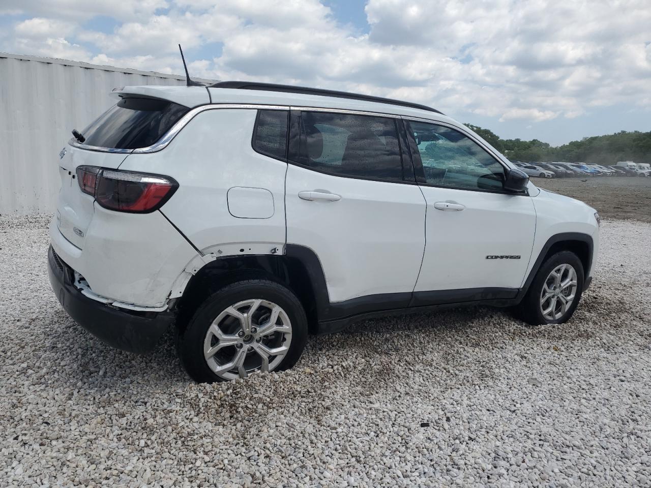 3C4NJDBN4RT111525 2024 Jeep Compass Latitude