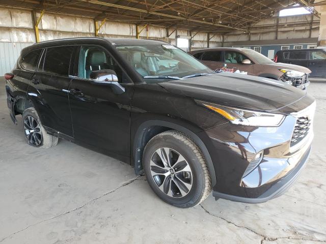 VIN 5TDHZRBH9MS110841 2021 Toyota Highlander, Xle no.4