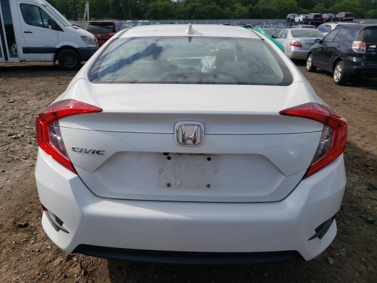 2HGFC2F74JH564914 2018 Honda Civic Ex
