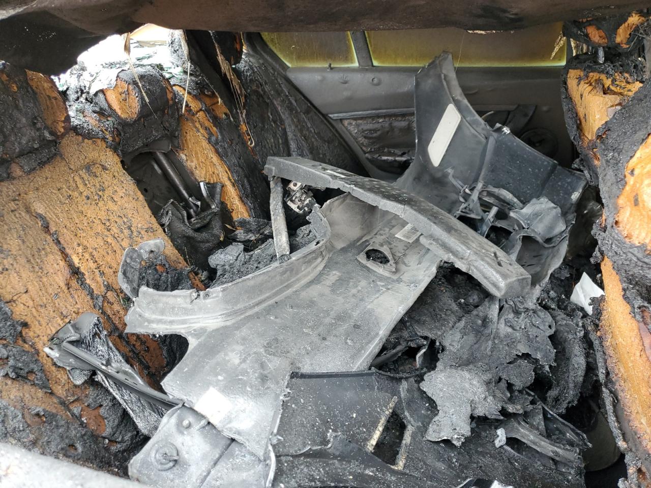 WBA3B1C56EP680924 2014 BMW 320 I